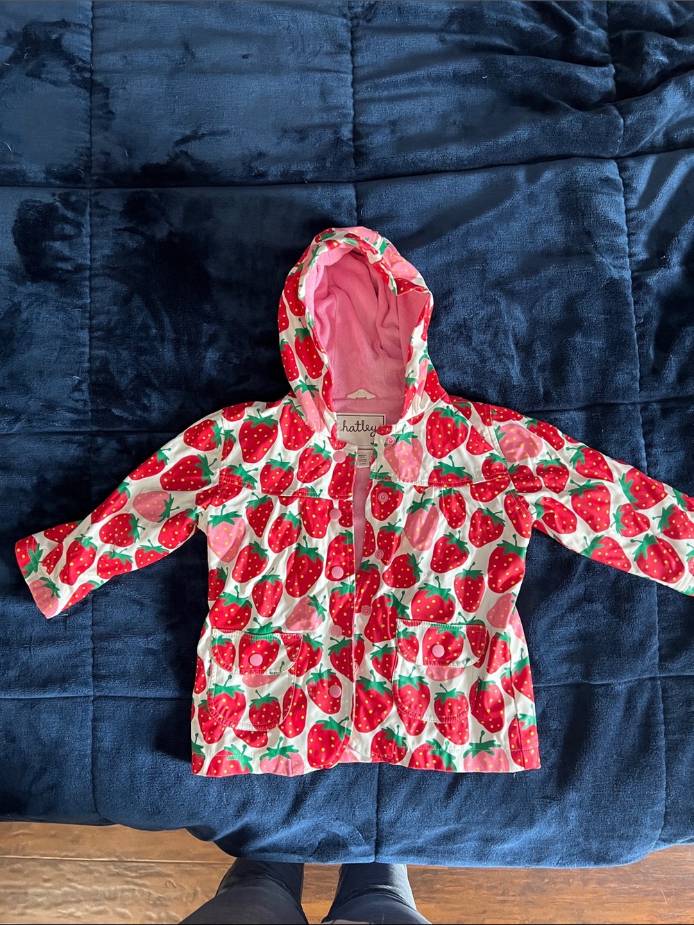 Hatley Kids Strawberry Print Hooded Raincoat - Pink & Red
